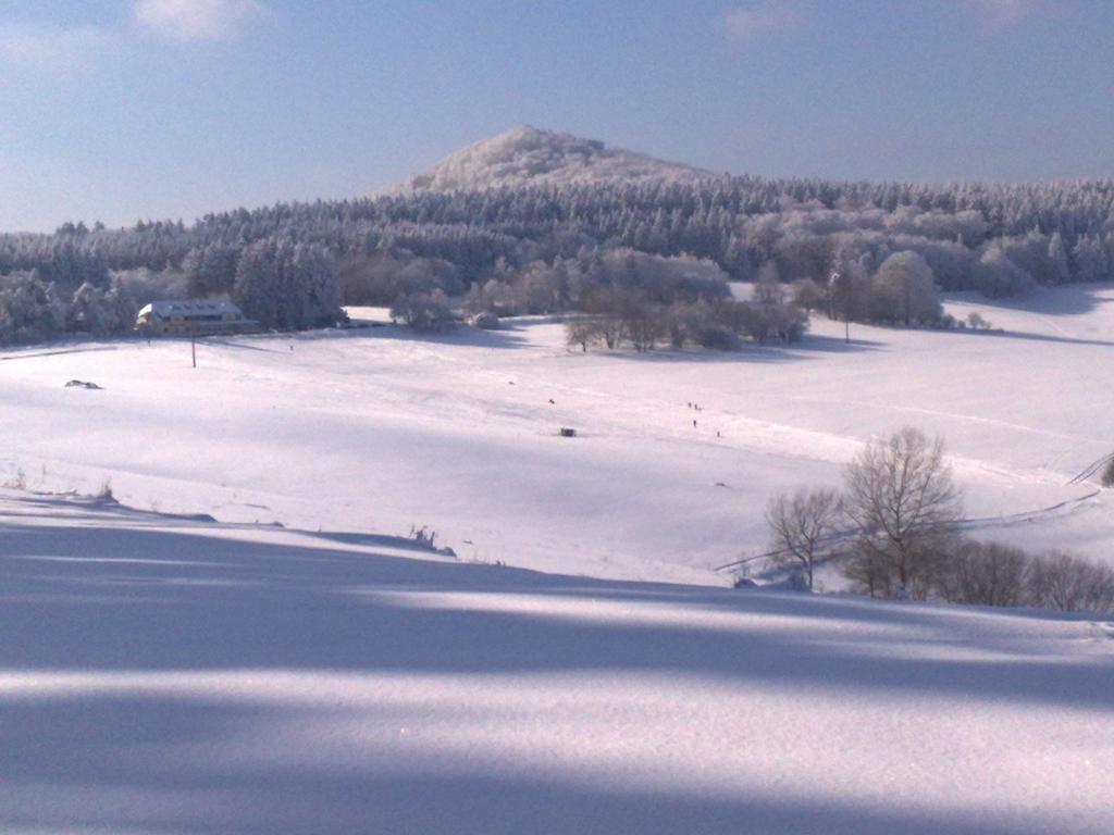 Berghotel Hohe-Acht Siebenbach Eksteriør bilde